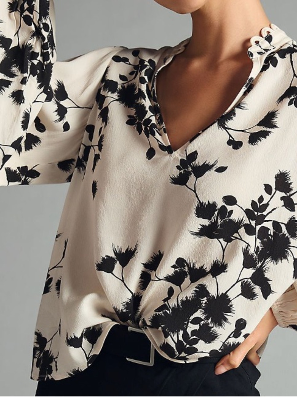 The Odells Robin Top Women's XSmall Floral Blouse Ivory Black Dandelion Relaxed
